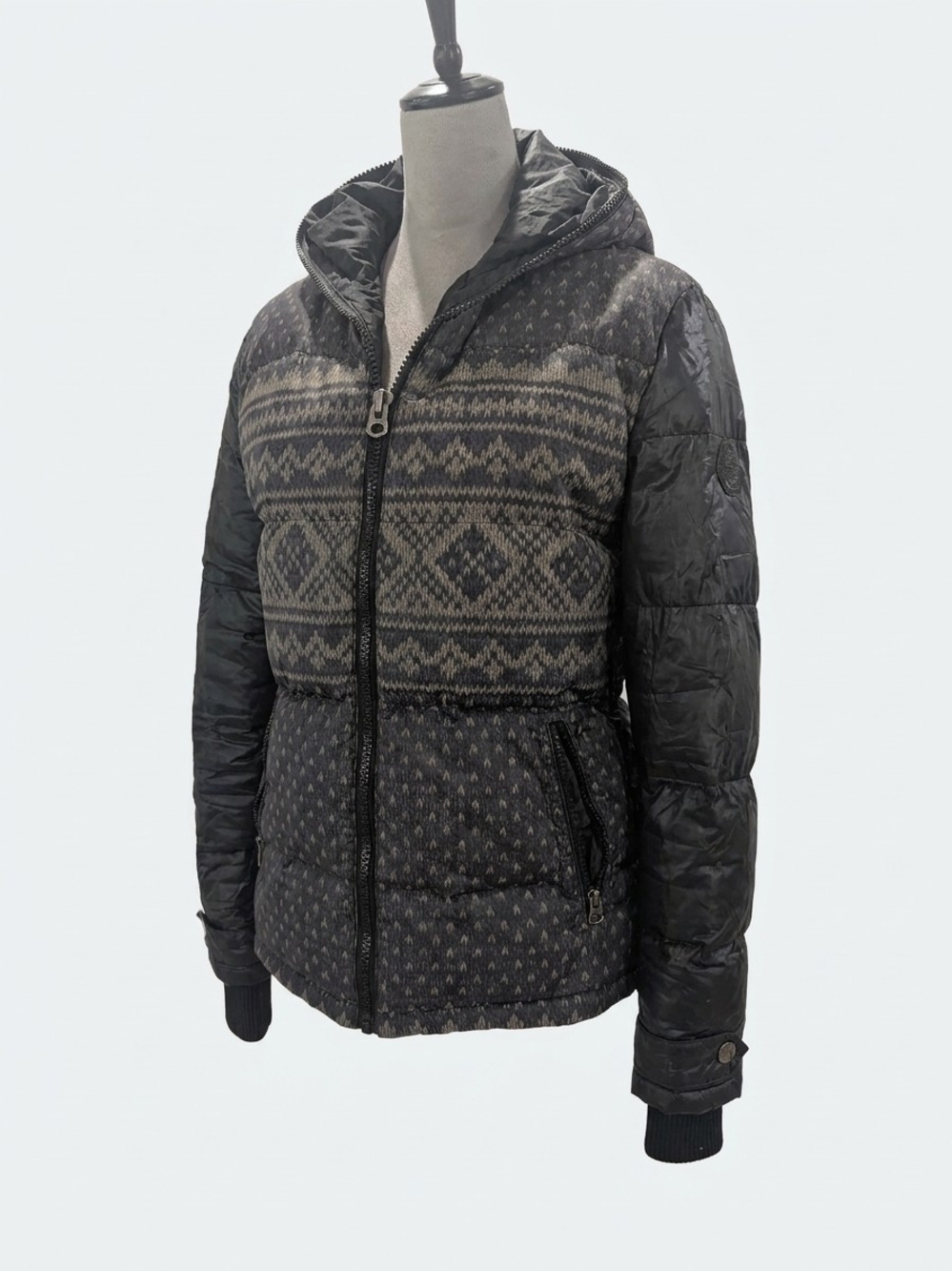 Women’s Quilted Hooded Puffer Jacket in Charcoal Gray